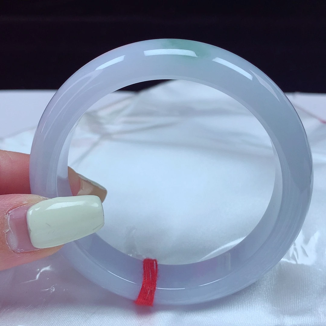 翡翠手镯未镶嵌55圈