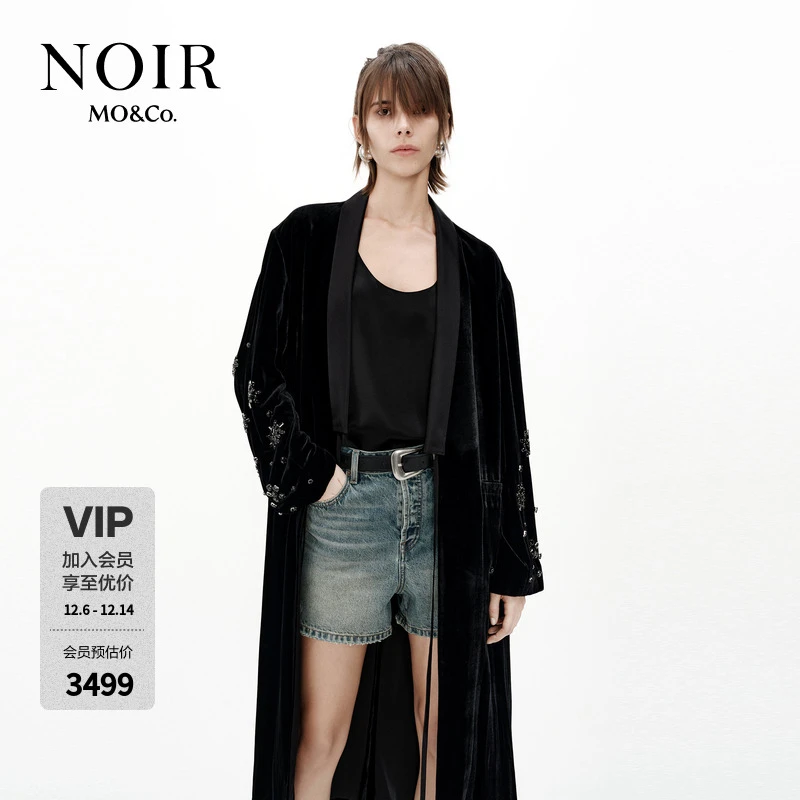 【NOIR系列】MOCO大衣2025春新品深邃丝绒手工络花开衫MBE1OVC002