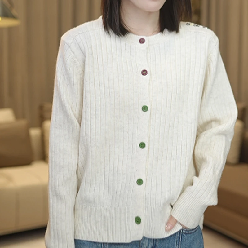 [清仓款]SZZ-WQ6645圆领彩扣设计款女装针织衫