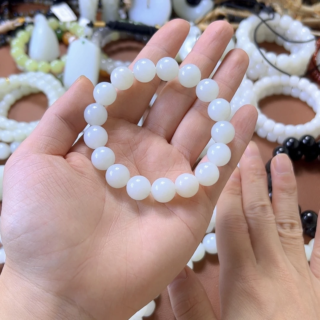 和田玉未镶嵌手串