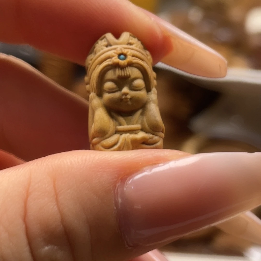 檀香木不听佛老山檀香