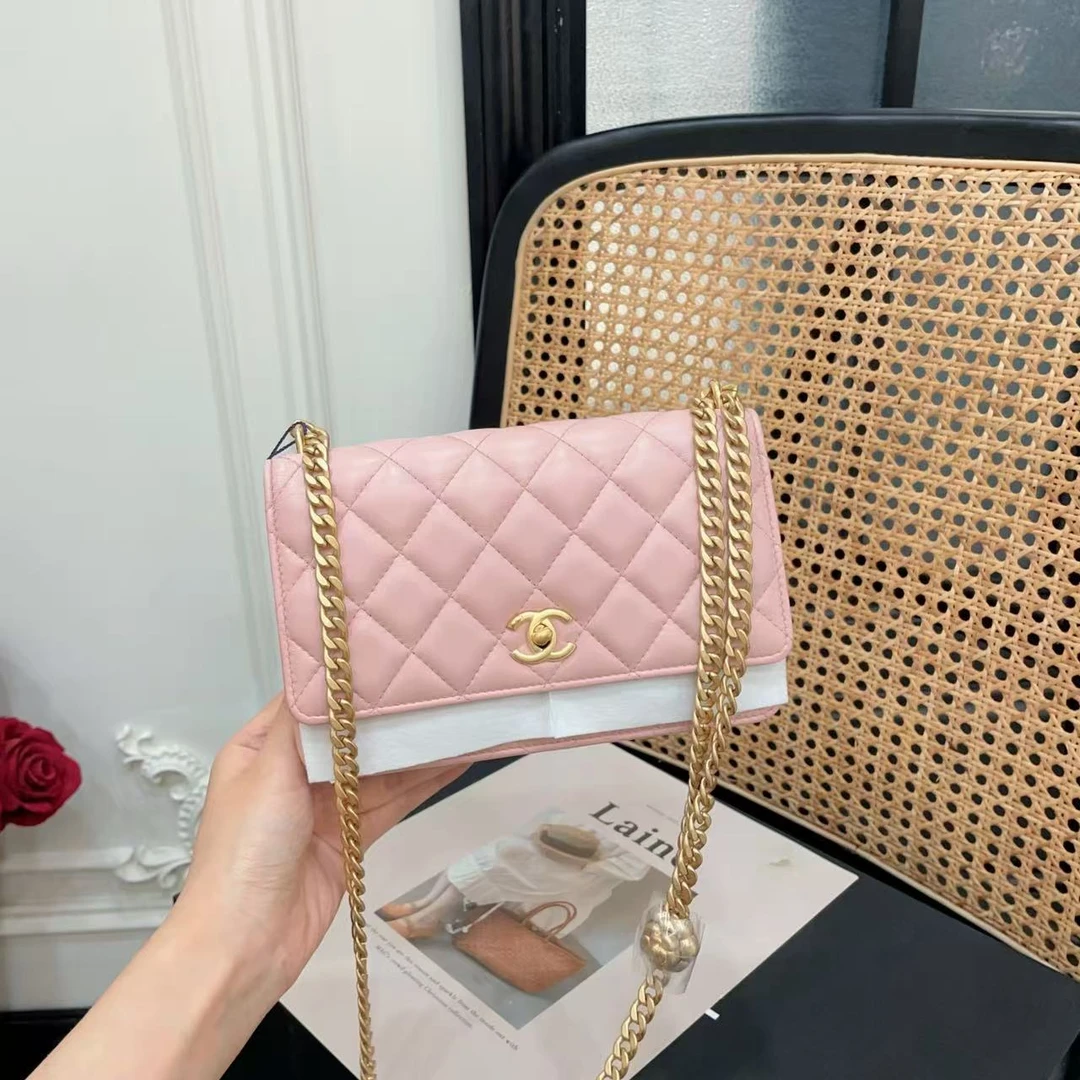 99新 Chanel/香奈儿 山茶花金球woc樱花粉金扣芯片款/27794075