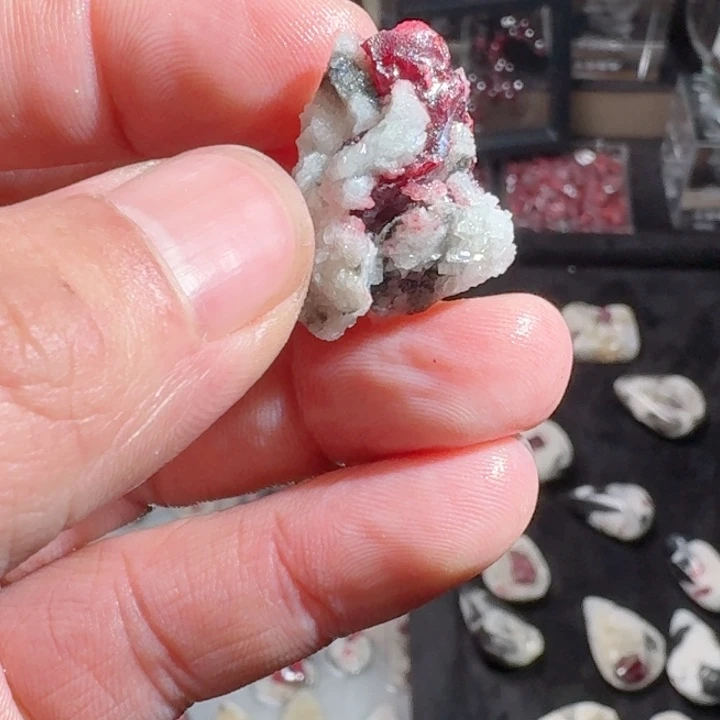 天然辰砂乐****?朱砂原。