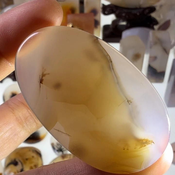 玛瑙/玉髓未镶嵌珠宝半成品