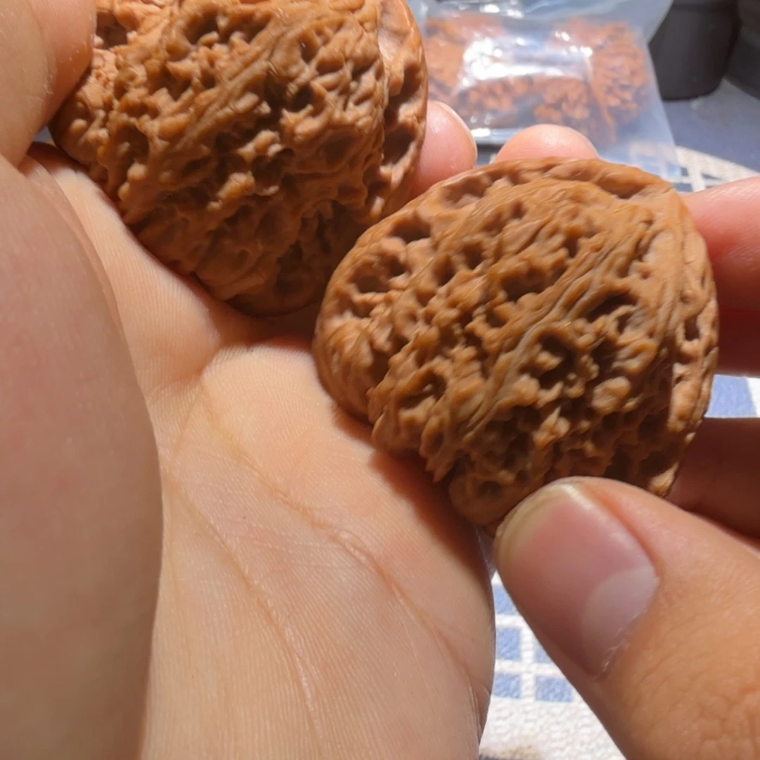 文玩核桃把件三角南疆