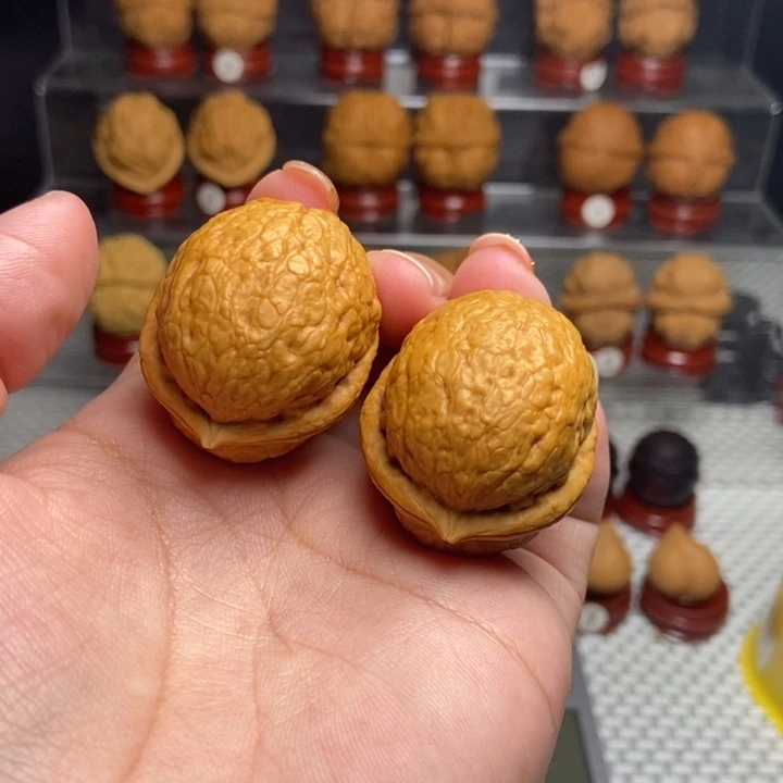 文玩核桃把件粗筋大屁桃45