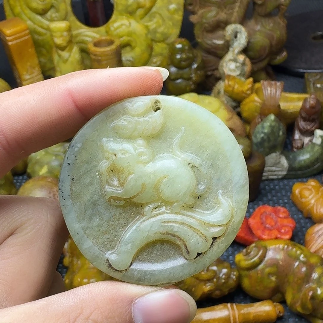 白玉菩提吊坠。。。