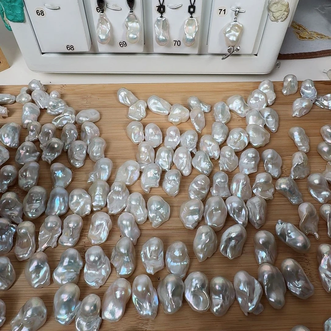 *****颈饰合金淡水珍珠