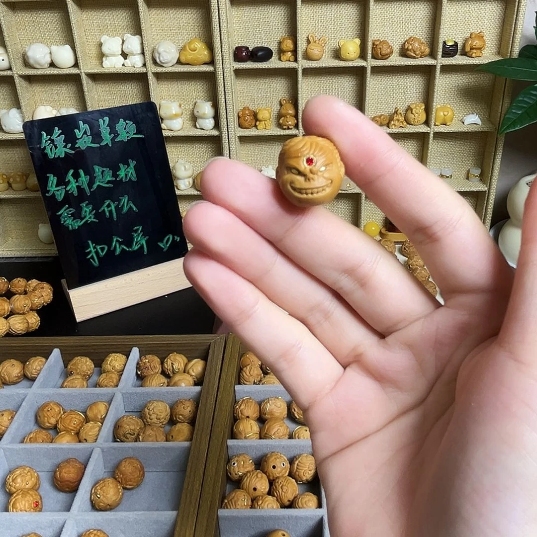 吊坠猴头核桃镶嵌单颗哪吒