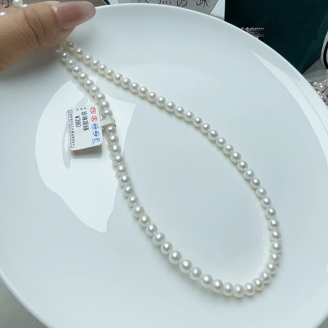 颈饰未镶嵌淡水珍珠