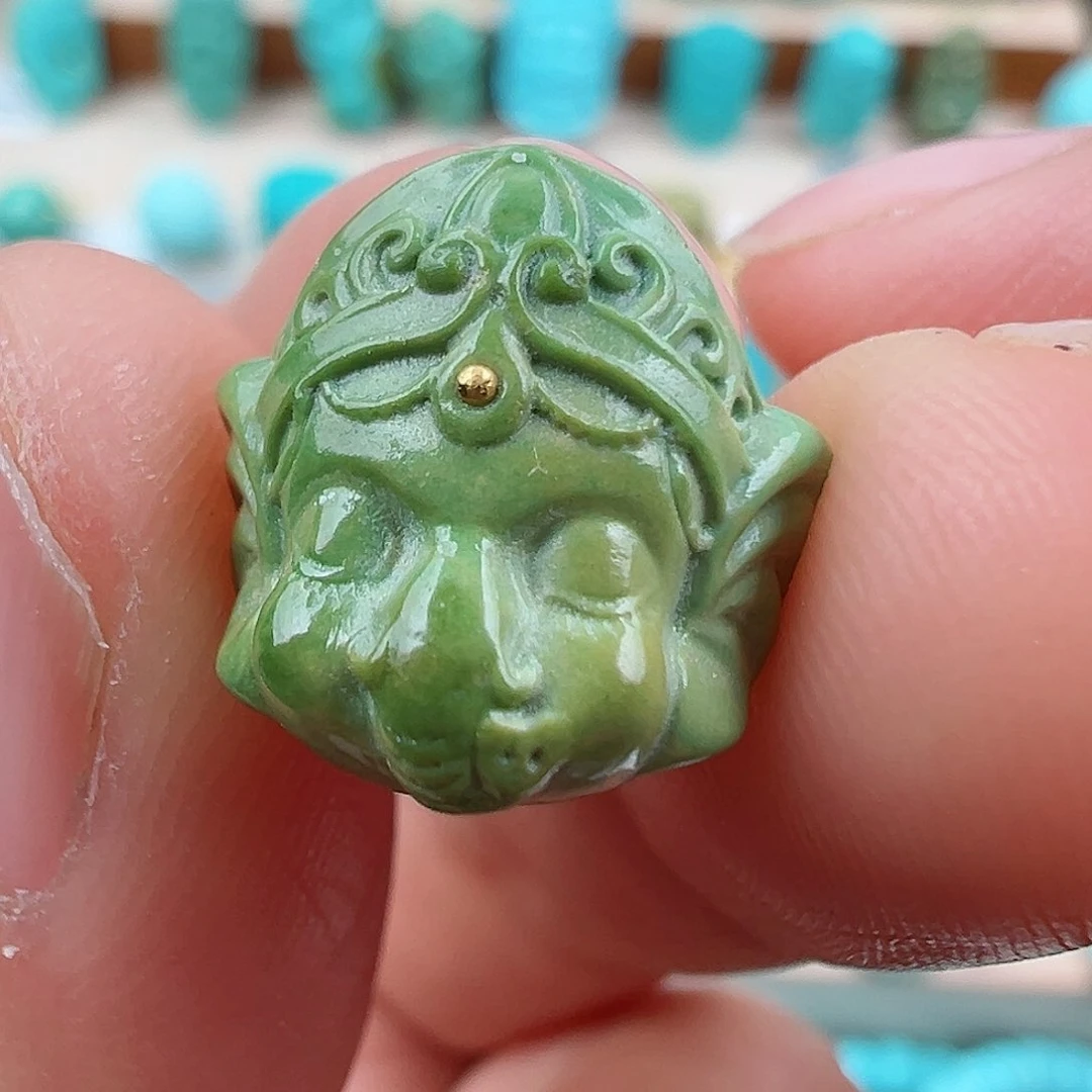 绿松石配饰未镶嵌