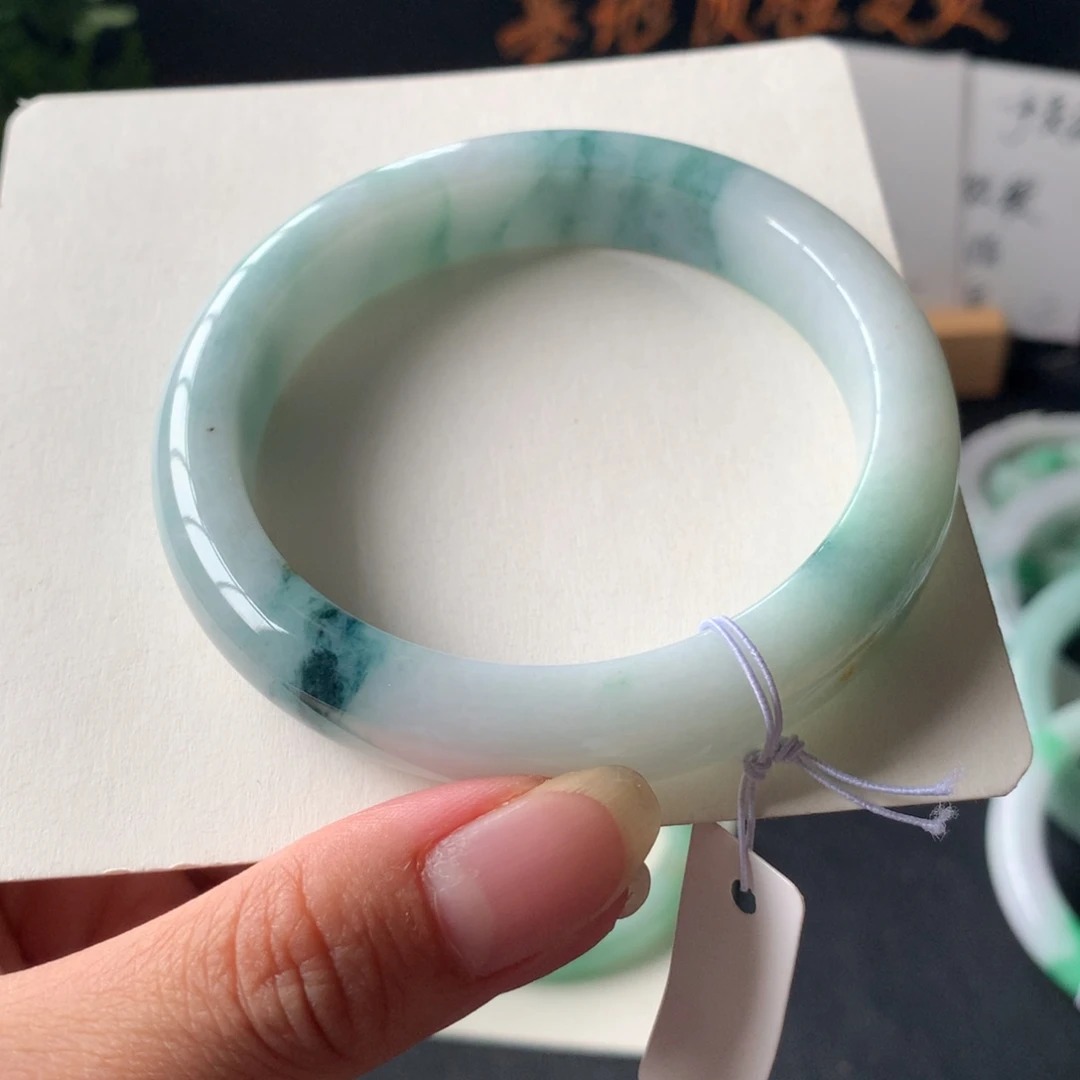 翡翠未镶嵌手镯28号48小时鉴赏期
