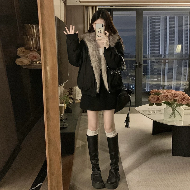 高级感超好看两面穿连帽外套女冬季宽松保暖毛毛夹克棉服