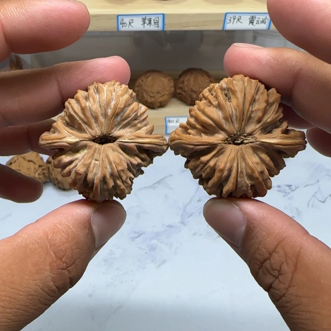 文玩核桃把件42四座楼