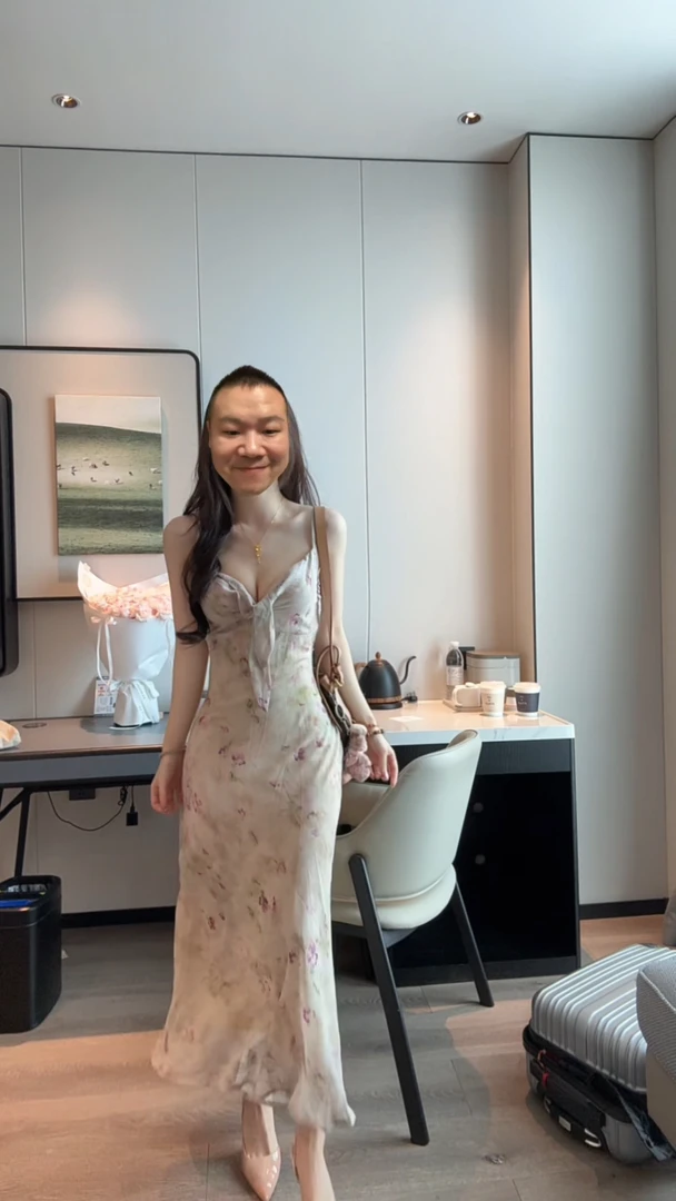 法式复古油画风碎花吊带雪纺长裙女纯欲荡领飘带中长款鱼尾连衣裙