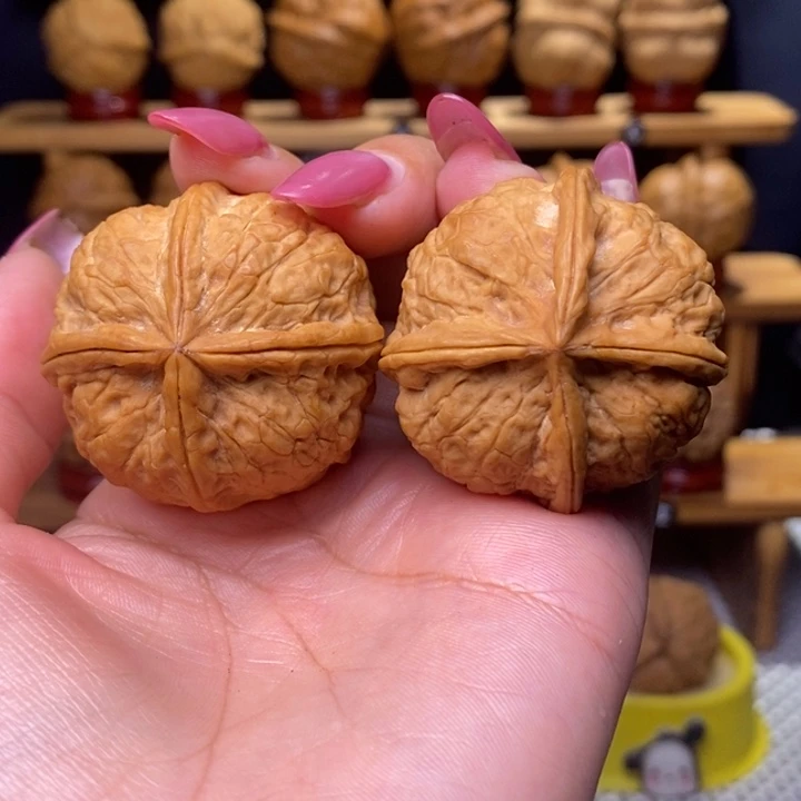 小***泽把件文玩核桃玉玺四棱99