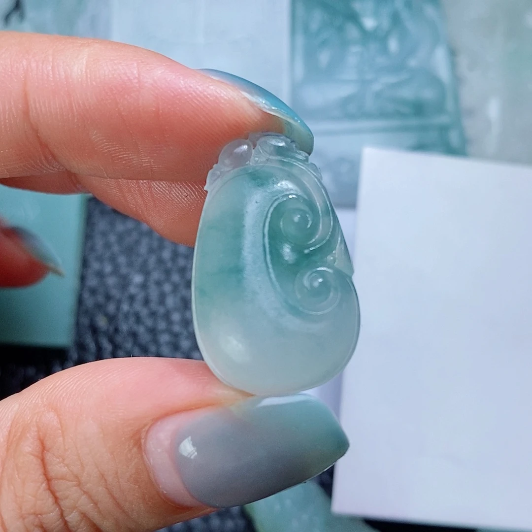 定制翡翠未镶嵌毛货付款后确认抛光