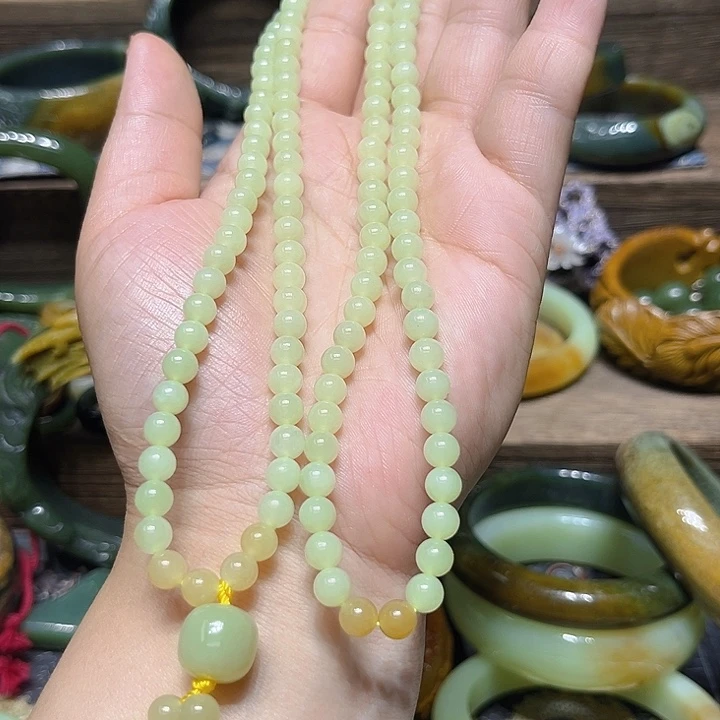 岫岩河磨玉（透闪石质玉）手镯（开口镯）未镶嵌耕**海