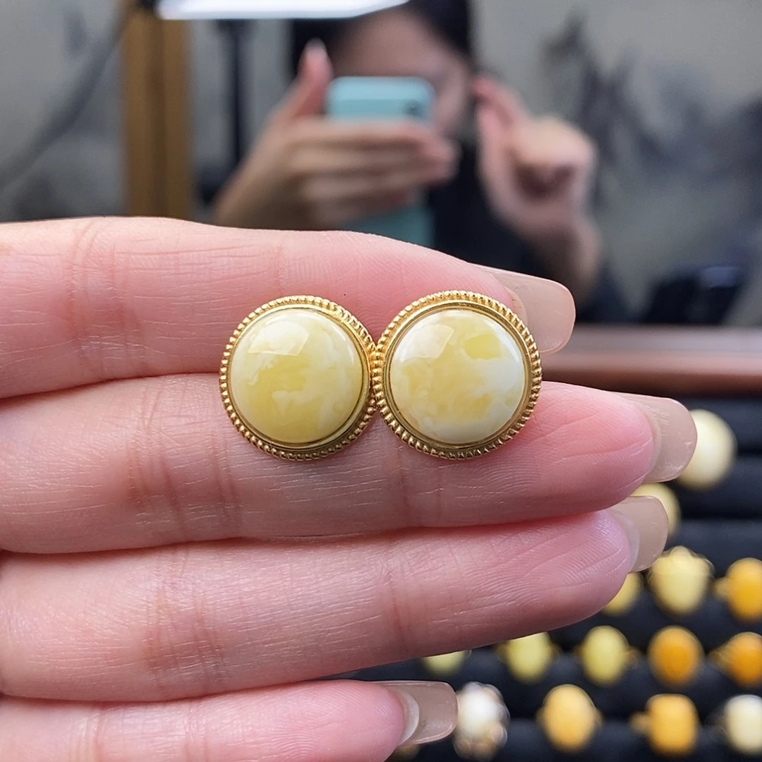 琥珀未镶嵌裸石成品