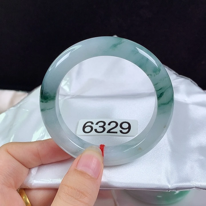 翡翠未镶嵌手镯54圈