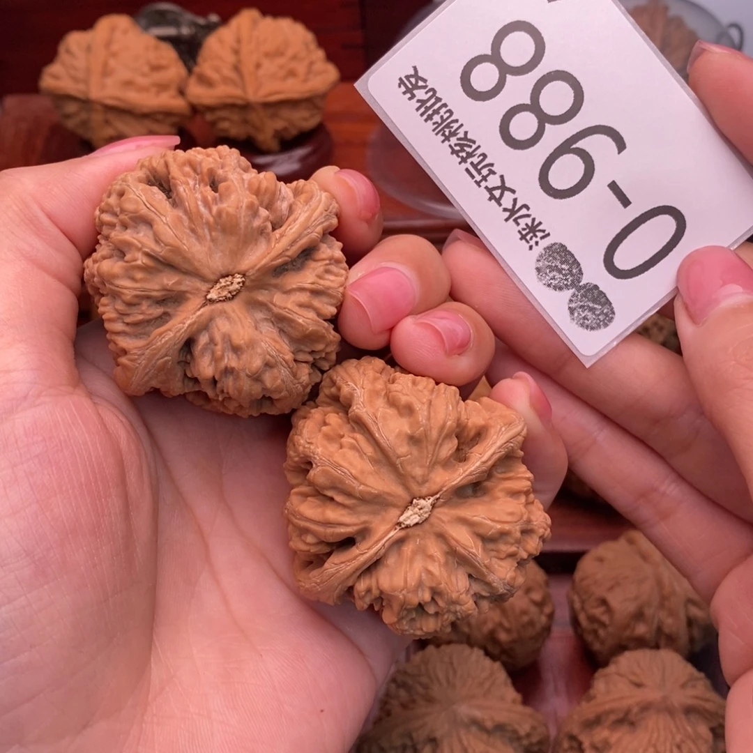 懒***虫把件文玩核桃45粗筋