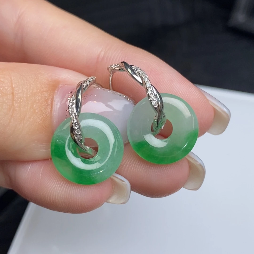 翡翠18K金镶嵌耳饰甜甜圈
