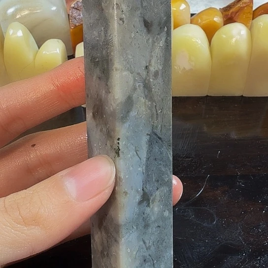 寿山石印石郭*宝寿山石印石