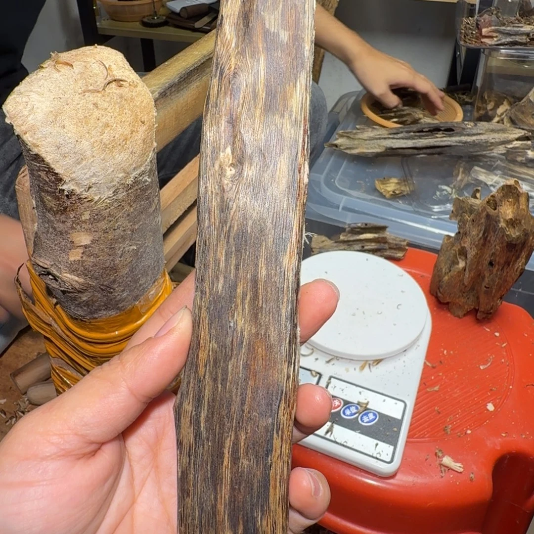 白奇沉香块料沉香