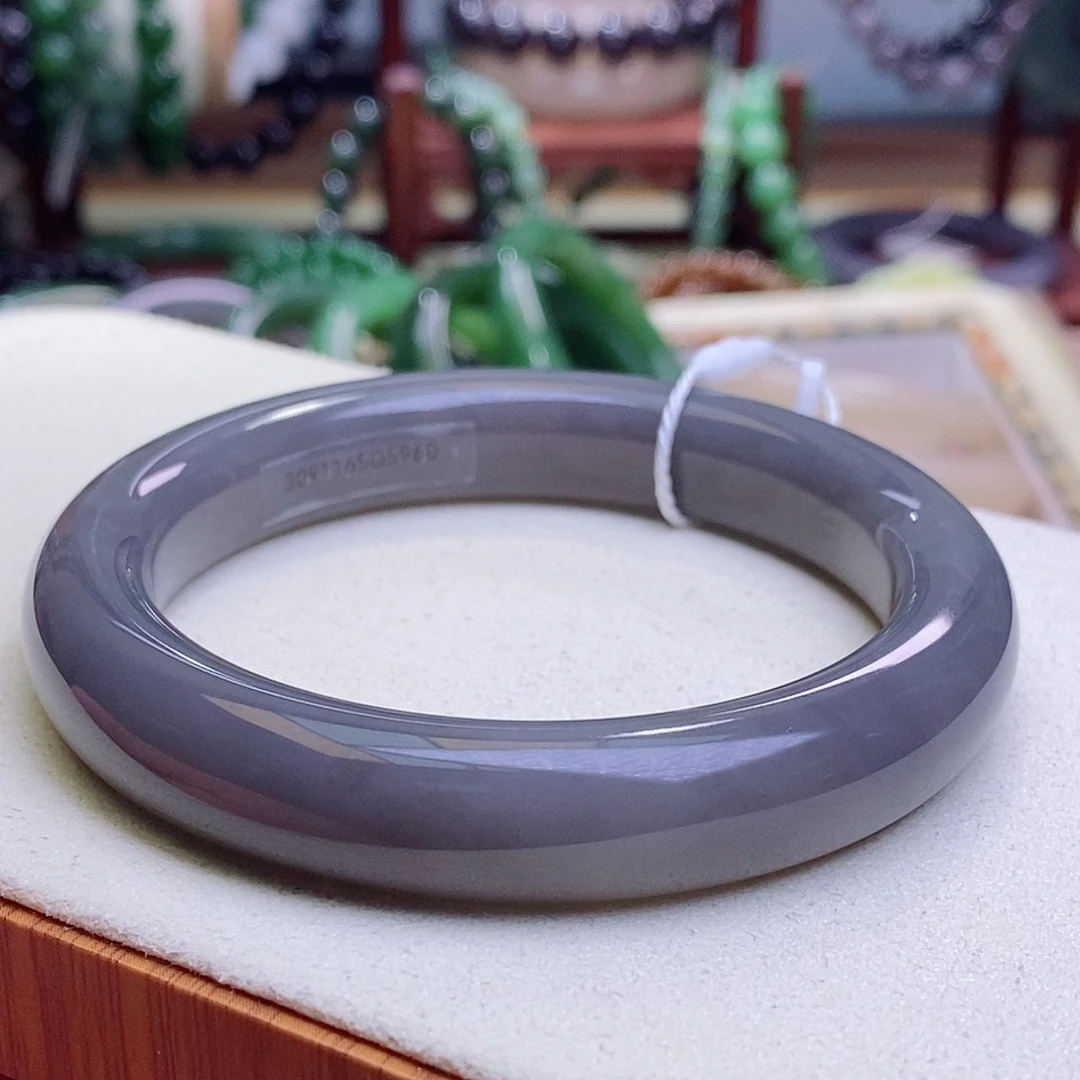 和田玉未镶嵌颈饰孤品59.4烟紫老矿料高冰葡萄紫手镯