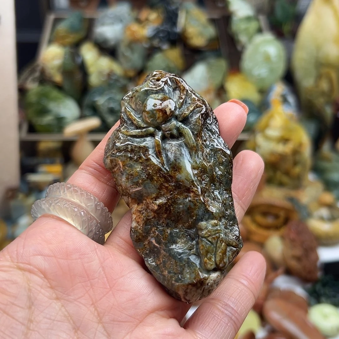 岫岩河磨玉（透闪石质玉）未镶嵌颈饰河磨玉手玩
