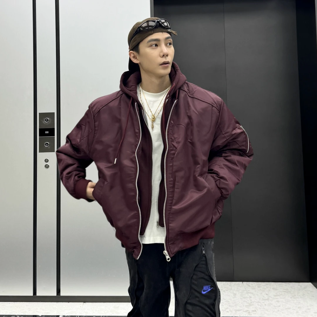 个位数库存！拼手速，春款酒红色、白色薄款男士羽绒服