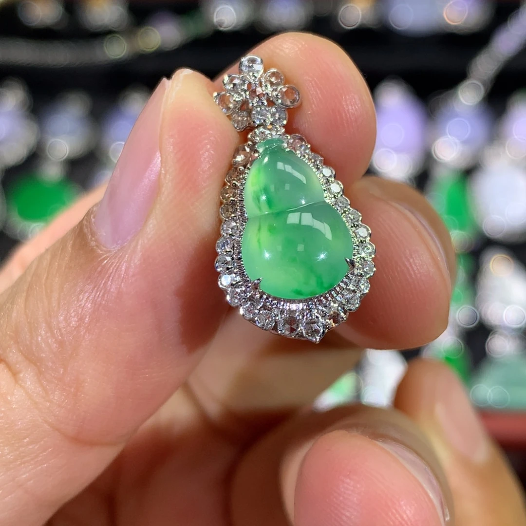 翡翠18K金镶嵌吊坠(不含链)签收后48小时鉴赏期