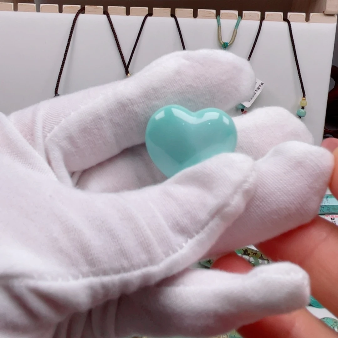 绿松石未镶嵌摆件