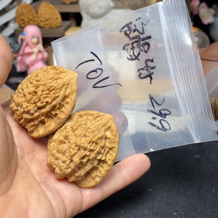 文玩核桃把件T****.官帽