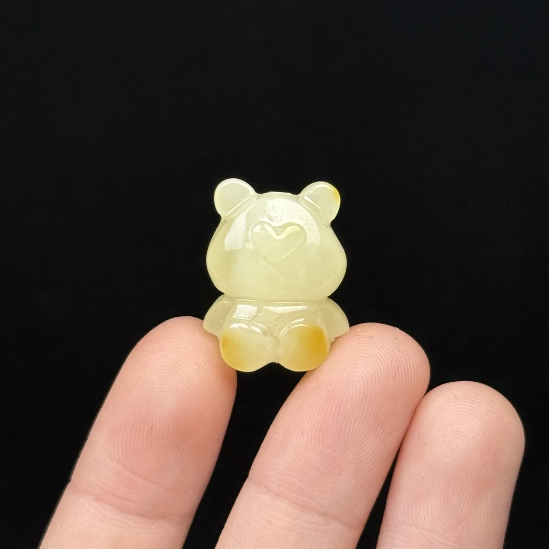 K1406天然原矿蜜蜡 雕刻小熊16*21*11mm 支持鉴定 假一罚十