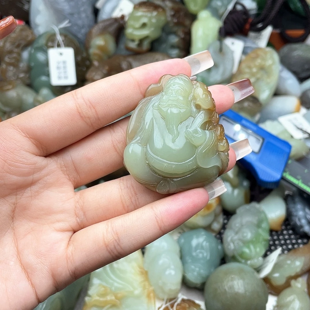未镶嵌和田玉挂件