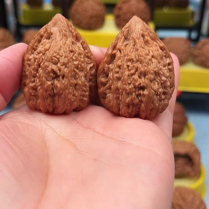 文玩核桃吊坠塔尖34