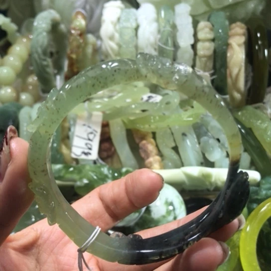 岫玉未镶嵌吊坠59