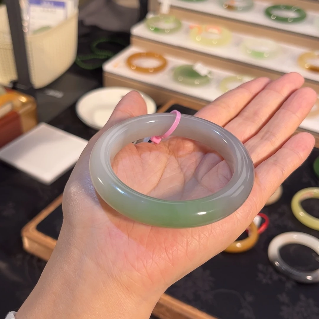 和田玉未镶嵌手镯  「紫翠三色」干净