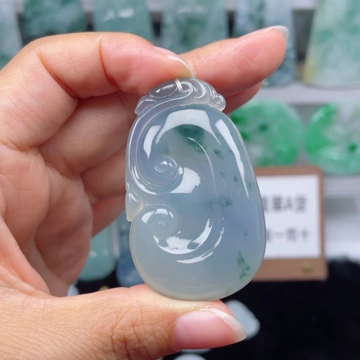 颈饰未镶嵌翡翠R****悟如意