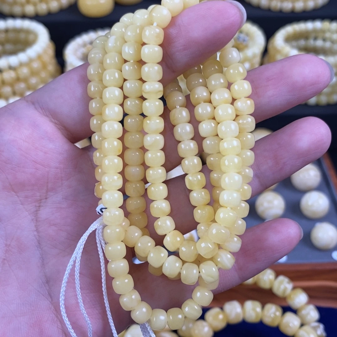 未镶嵌蜜蜡珠宝奇石6.2