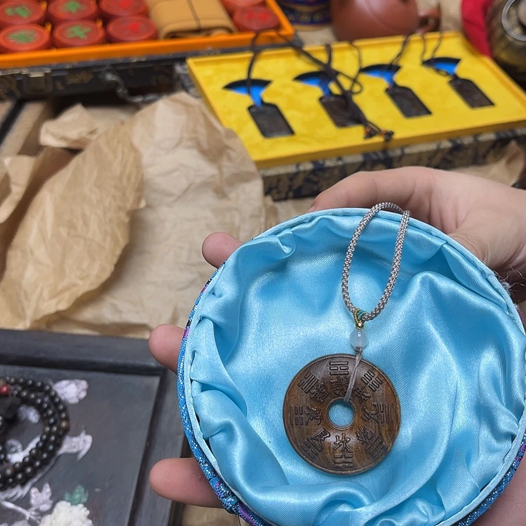 大叶紫檀（黑酸枝木类）