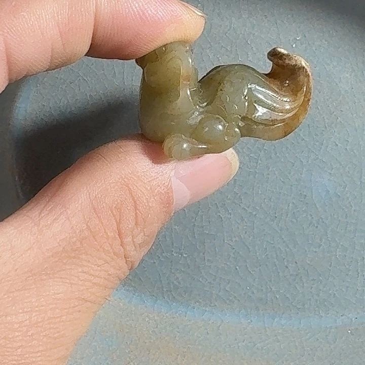 晓***风摆件瓷器等艺术作品多次