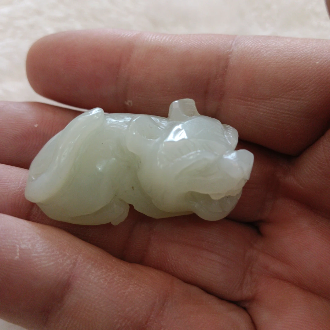 和田玉新疆白玉虎虎生威