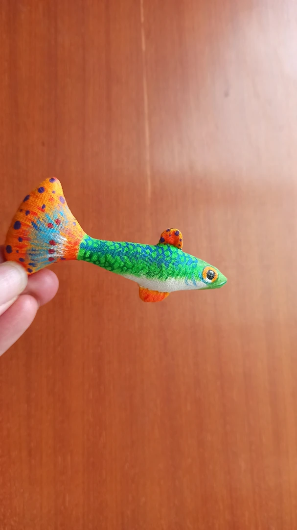 原创孔雀鱼布艺手绘玩偶胸针挂件胸针礼品不退不换