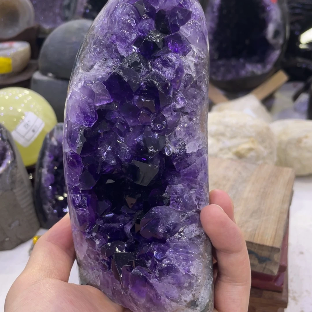未镶嵌珠宝半成品水晶