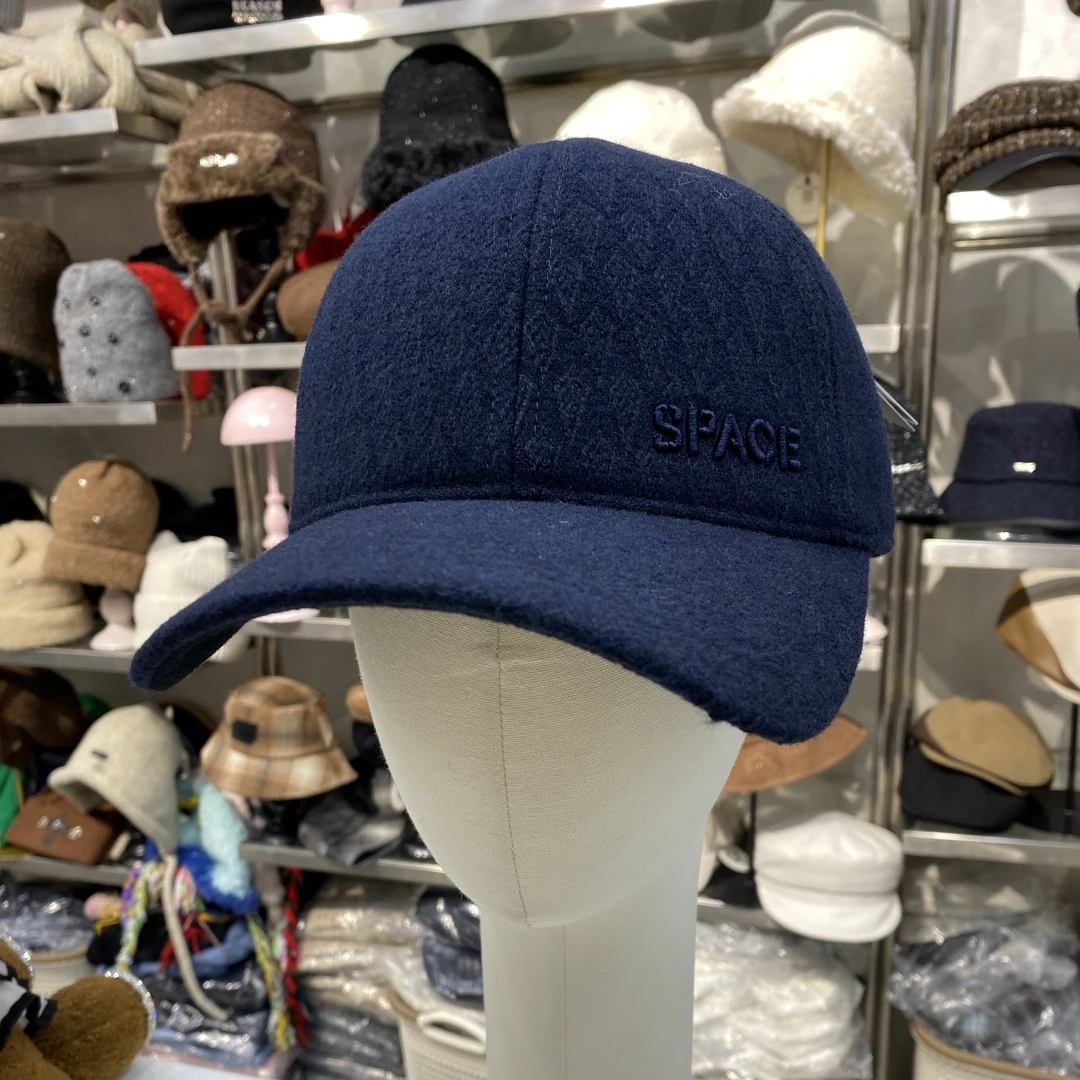 帽之都冬季男士大头围护耳字母SPACE棒球帽