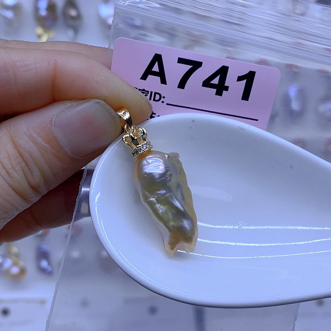 颈饰未镶嵌淡水珍珠