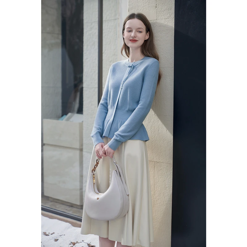 YINER/音儿新款显瘦气质长袖时尚上衣小蛮腰针织衫8C64506326