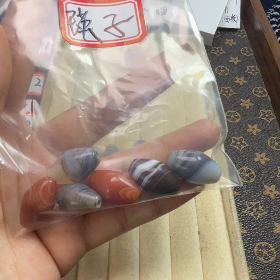 瑛***子玛瑙/玉髓未镶嵌珠宝半成品